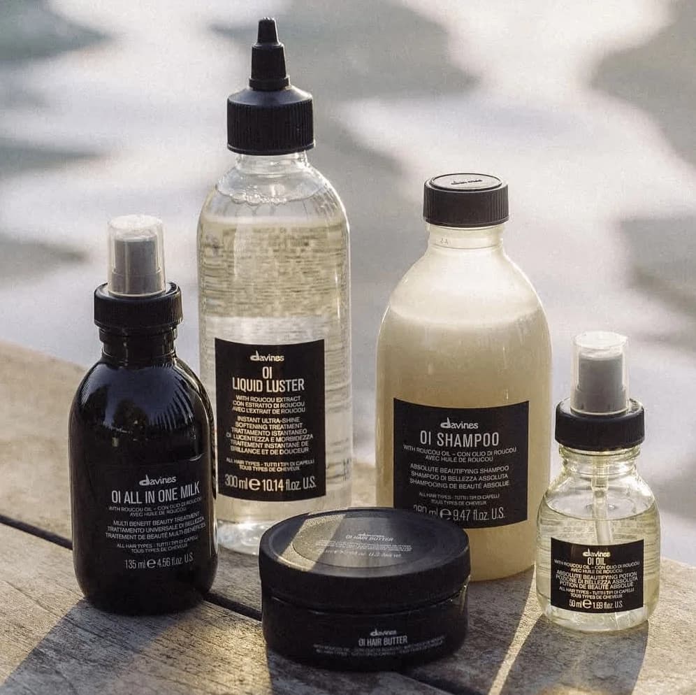 Davines OI Hair Shampoo Conditioner Series Set – Soin Capillaire Essentiel : Huile de Roucou OI Nourrissante, Réparatrice, pour des Cheveux Doux et Sains, et Lait Capillaire pour le Cuir Chevelu