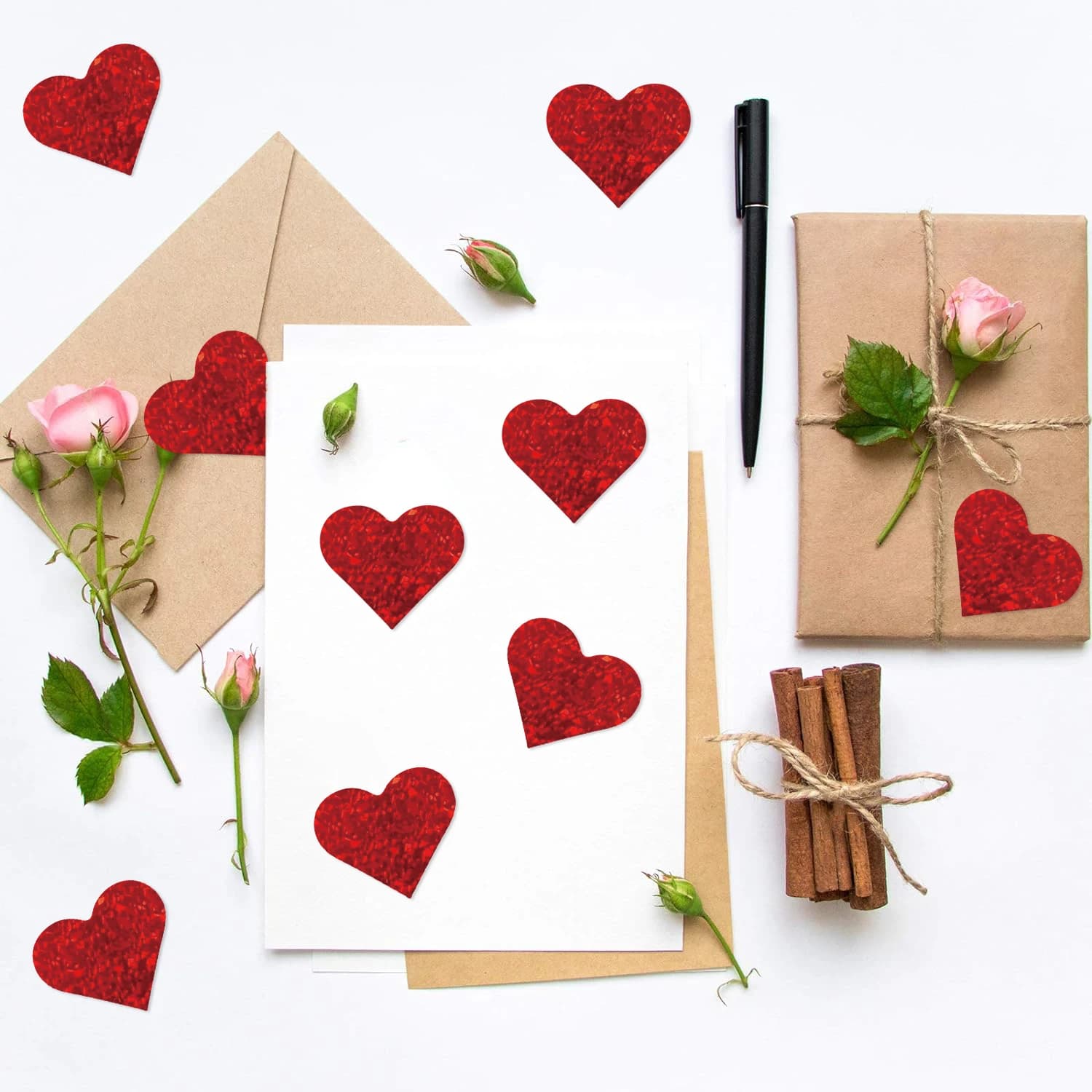 Rouleau d'autocollants en forme de cœur d'amour rouge, 500 pièces, étiquettes en papier amusantes pour récompenses, cadeaux de remerciement et décorations