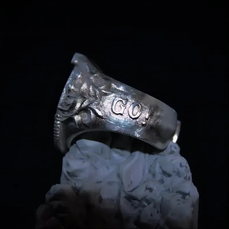 Bague en fer à cheval thème Jojo Nigellino de Jojo's Bizarre Adventure Wild Horse Wild Man SBR