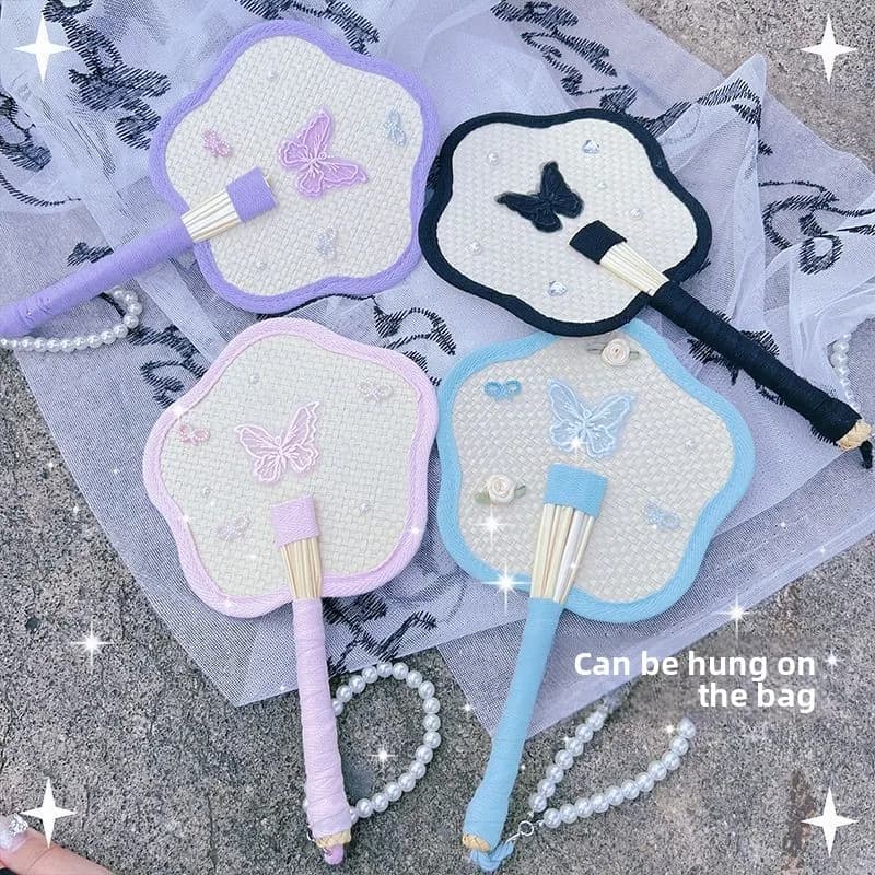 Éventail coloré à motifs floraux et papillons, tissé à la main avec dentelle – Éventail rétro d'été, accessoire photo portable et breloque de sac avec chaîne