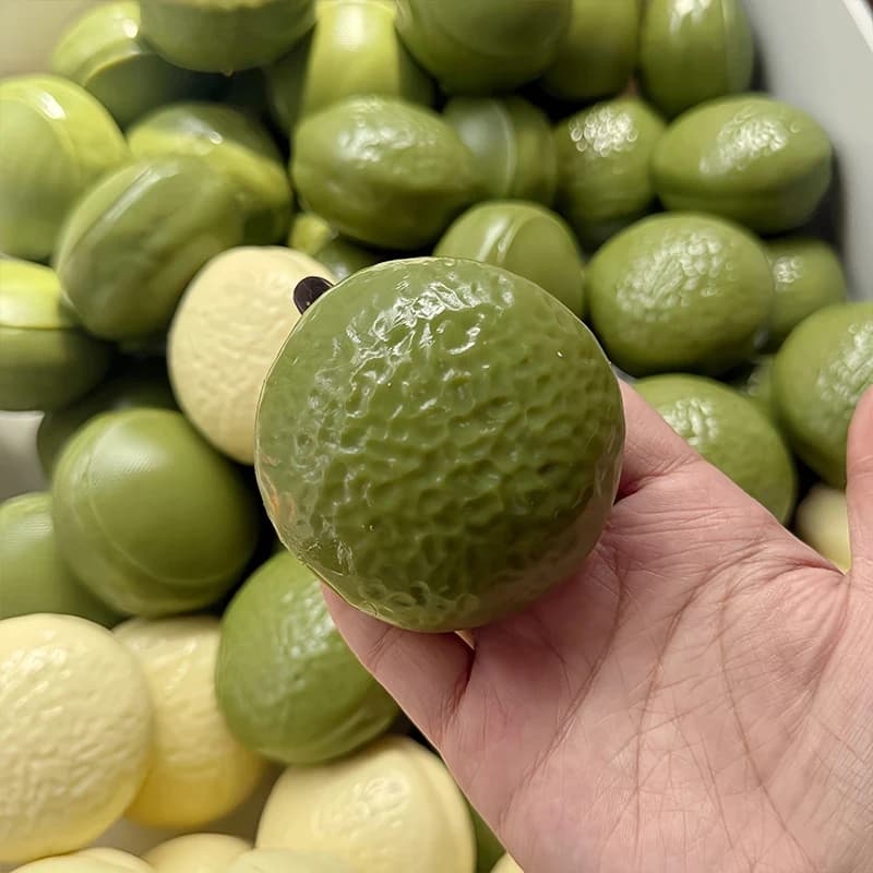 Balle anti-stress à presser artisanale et croustillante, saveur tarte au chocolat blanc matcha, balle sensorielle à presser, remplissage blocs de construction, ASMR
