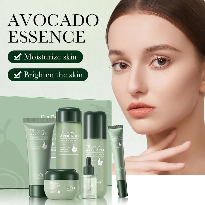 L'ensemble de 6 pièces de soin de la peau d'avocat comprend une crème nourrissante et hydratante pour les yeux, une crème pour le visage et des produits de soin anti-rides.