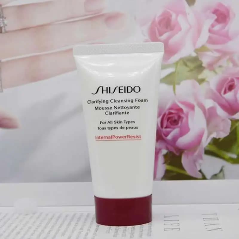 Crème Nettoyante Hydratante Shiseido pour le Visage – Nettoyage Profond des Pores