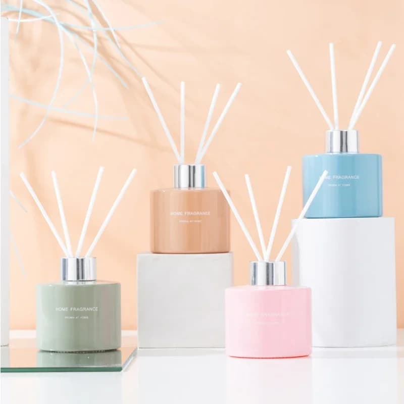 YXYMCF-Ensembles de diffuseur de parfum de roseau de ménage d'aromathérapie, désodorisant, diffuseur de chambre à coucher, ornements de bouteille, huile essentielle de toilette