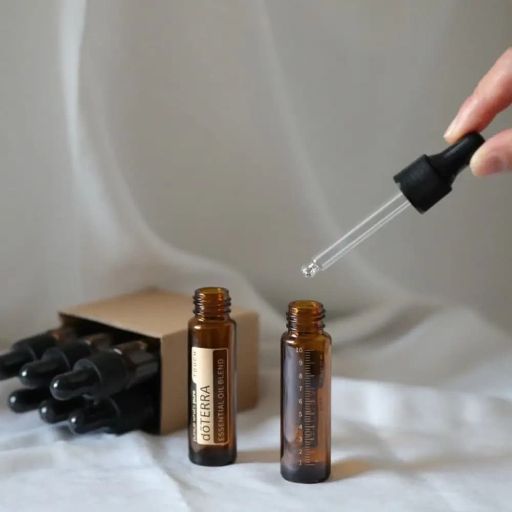 Bouteille d'Huile Essentielle Doterra Ambre Optique, Flcopropriété à Rouleau en Verre, Vaporisateur de sexuellement, Flcopropriété Compte-Gouttes, Sous-Bouteille de Voyage, 10ml, 2Pcs