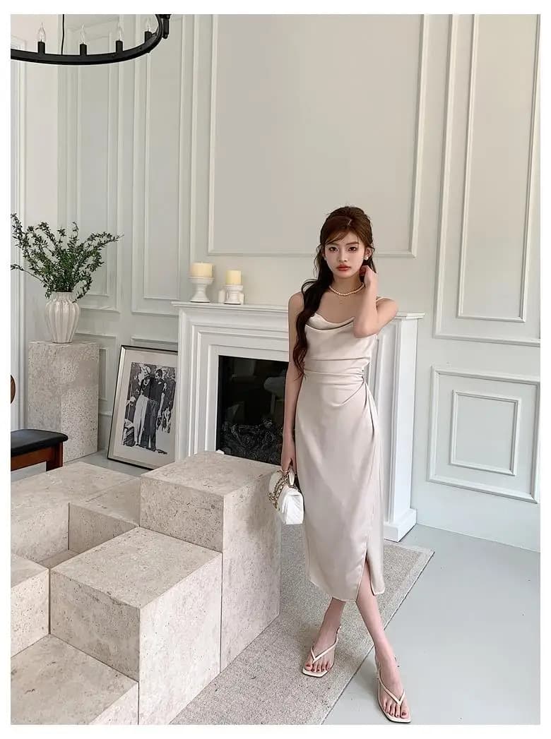 Robe nuisette plissée en satin de style aristocratique, couleur unie, avec fente sexy, pour l'été en Europe et aux États-Unis