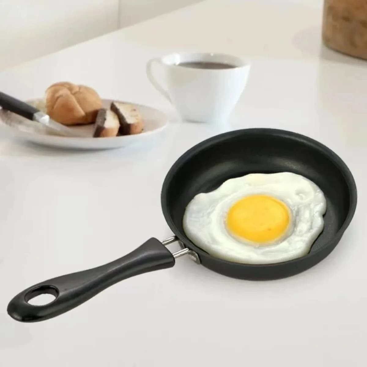 Mini poêle à frire portable avec poignée, idéale pour les œufs, les omelettes, les crêpes, les steaks, durable pour la maison, le camping et la cuisine