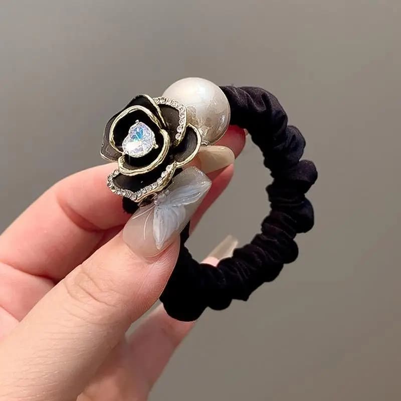 Attaches à cheveux Black Pearl Tea Rose : 1 pièce de cordes