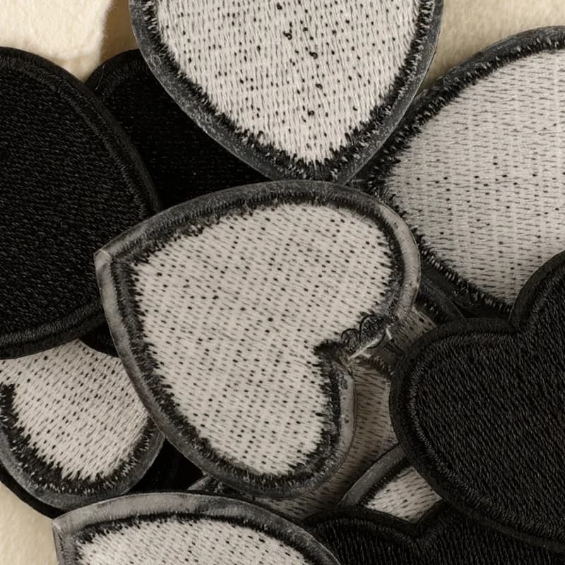 Patchs de badges à repasser en forme de cœur d'amour noir, pour bricolage, T-shirt, jean, sac à dos, vêtements, pantalons, carnet de notes, autocollants décoratifs