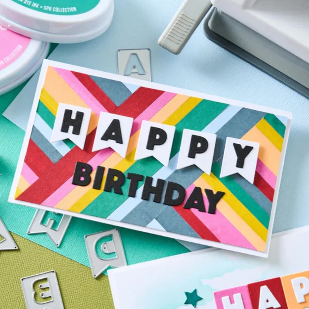 Matrices de découpe en métal pour drapeaux de lettres joyeux anniversaire
