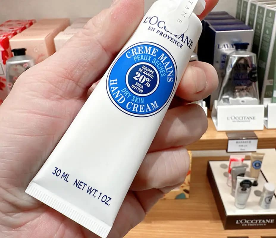Crème pour les mains au beurre de karité L'Occitan, crème pour les mains à l'amande douce, hydratation intense, réparation nourrissante, peau sèche, hydratation longue durée, douceur