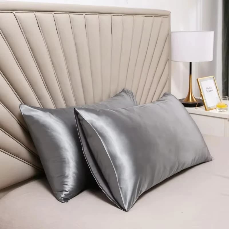 Taie d'oreiller en satin soyeux