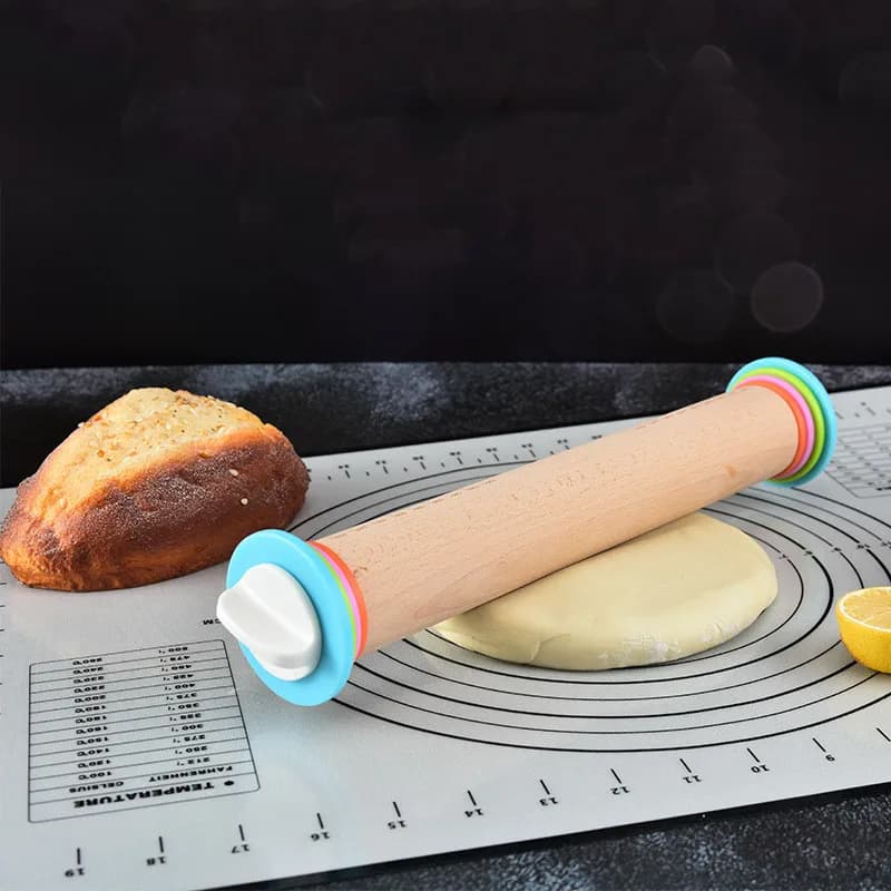 Rouleau à pâtisserie réglable en bois avec anneaux amovibles